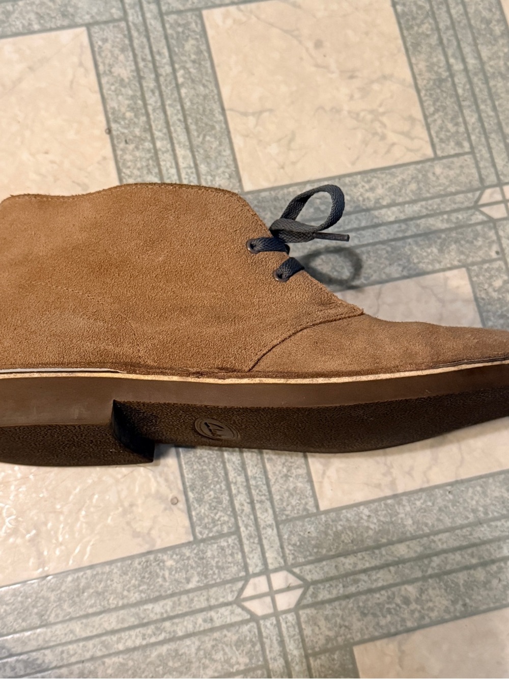 Clark’s classic suede desert boot. US Men’s 8 - Picture 7 of 8